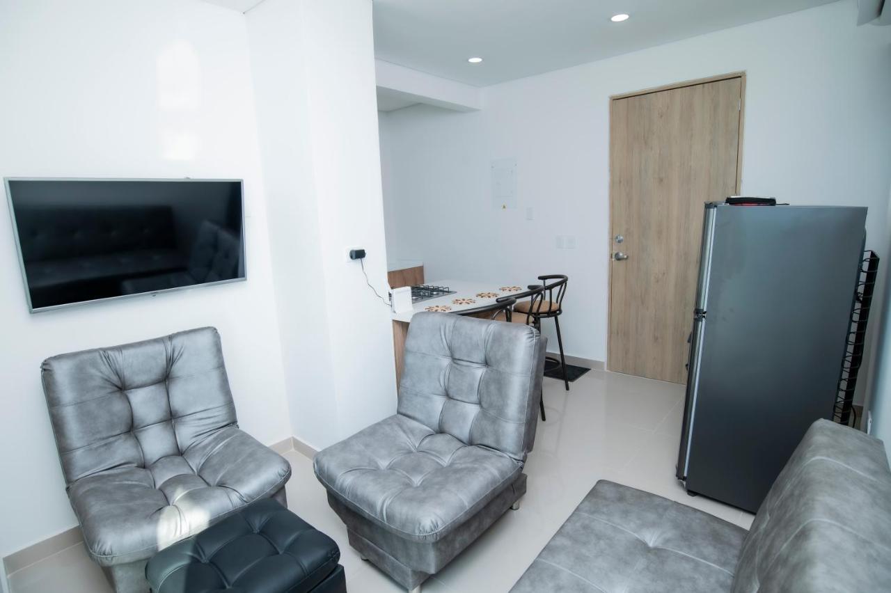 12 Vista Al Mar, Playa Rodadero, Apartamento *